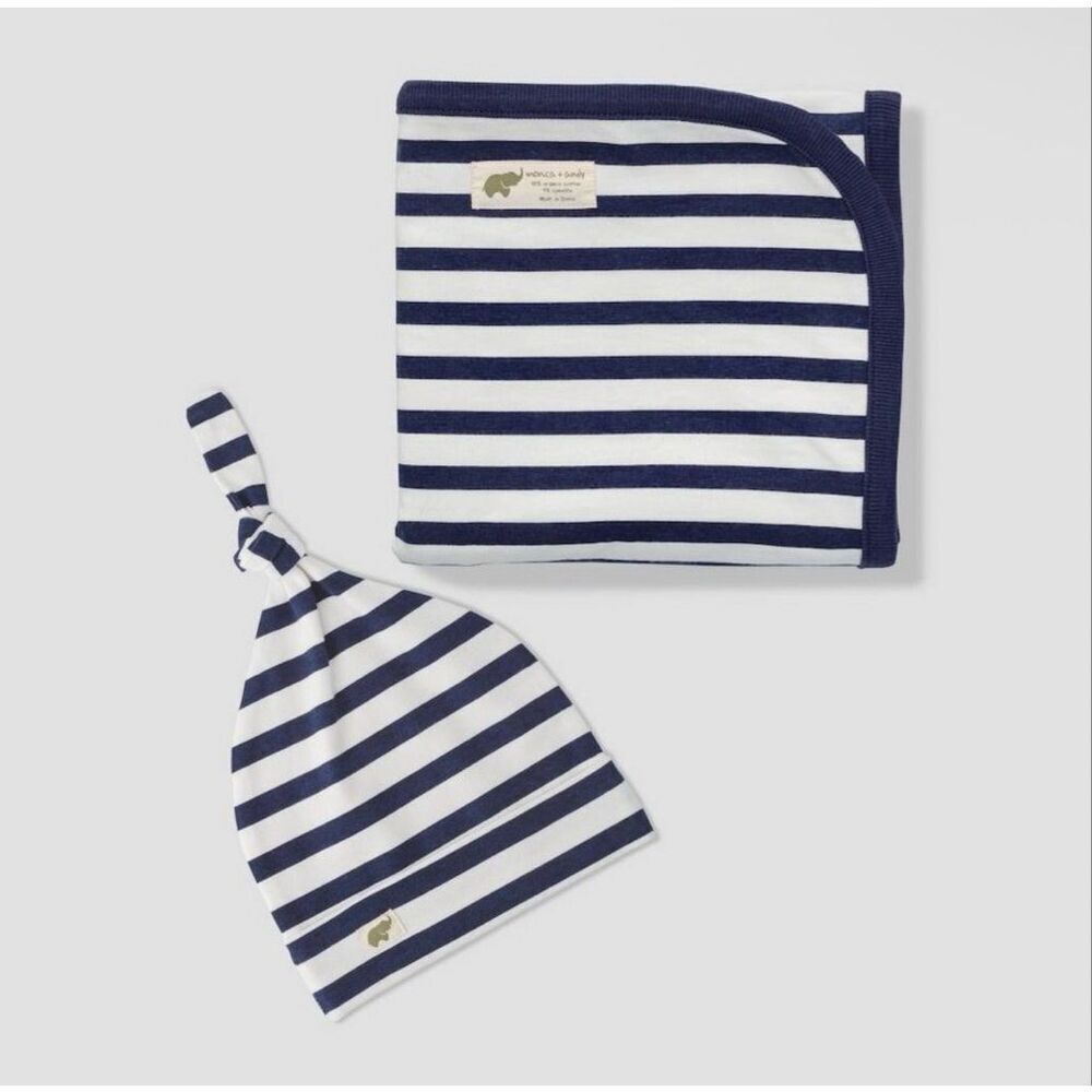 NWT Monica and Andy Newborn Baby Boy Hospital Cuddle Box - Navy Stripes - Receiv